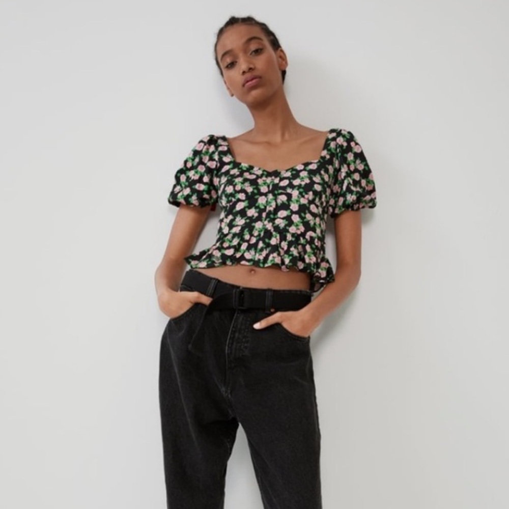Zara Floral Puff Sleeve Crop Top